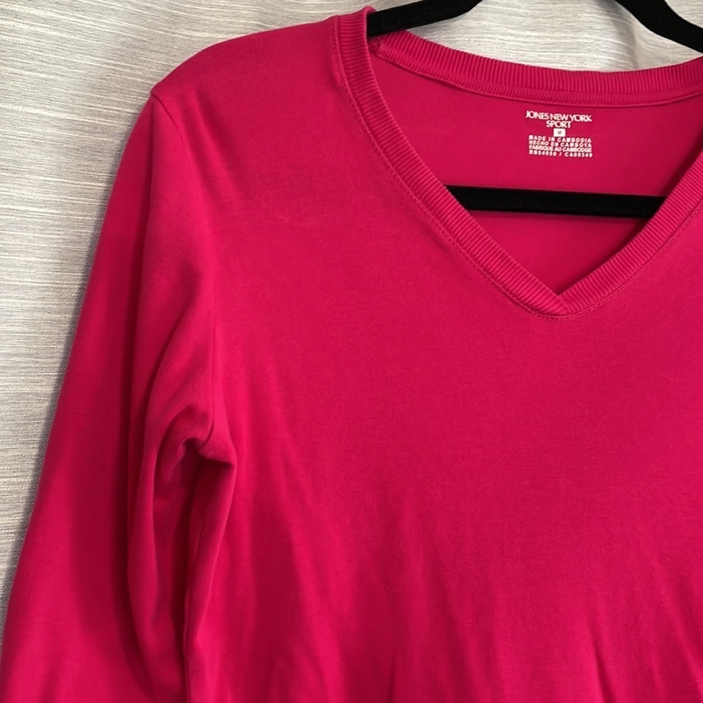 Jones New York Sport T-Shirt, Medium - Picture 2 of 10